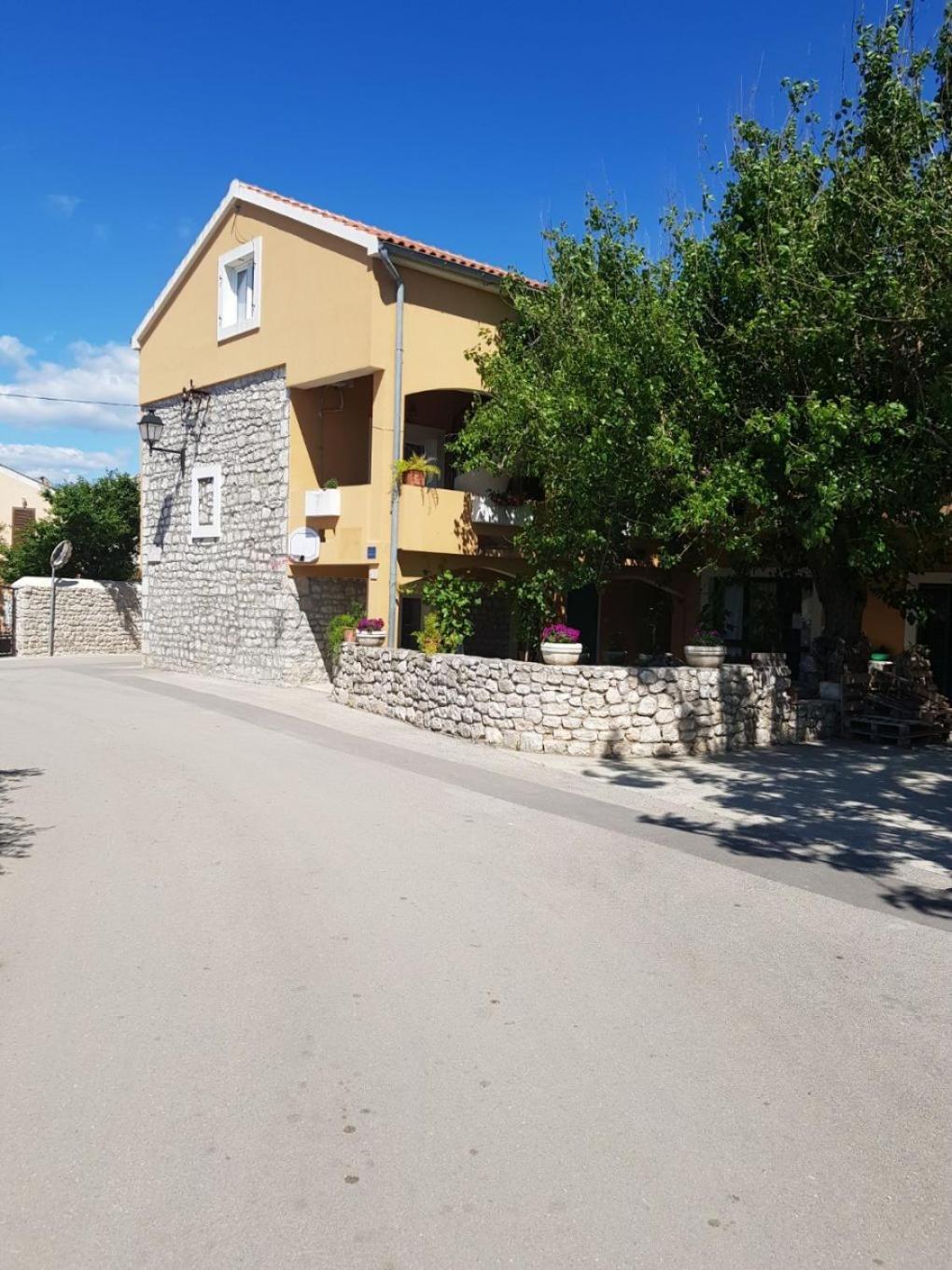 Apartments Stosa Нін Екстер'єр фото